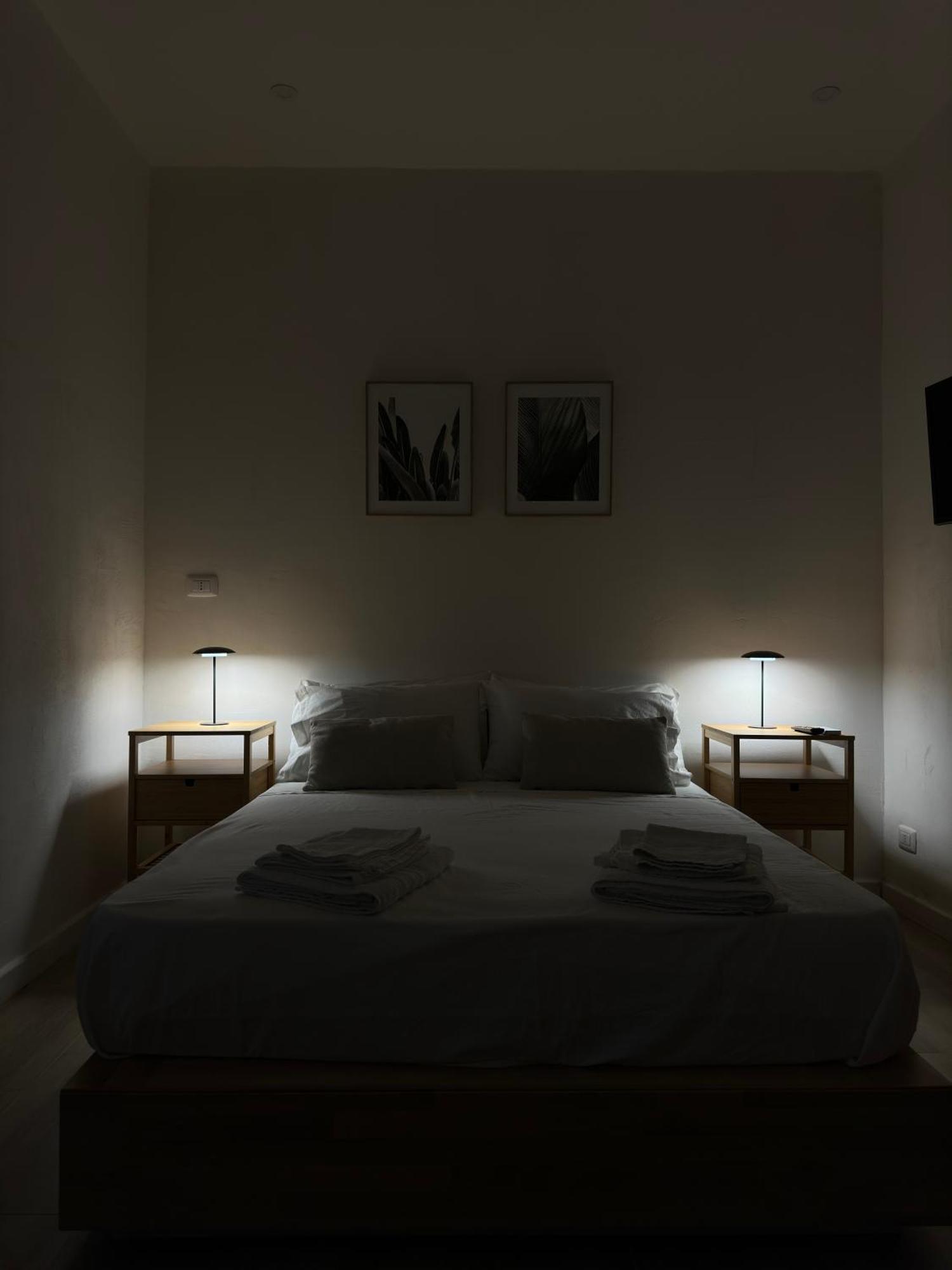 Aloha Apartment Palermo Bagian luar foto